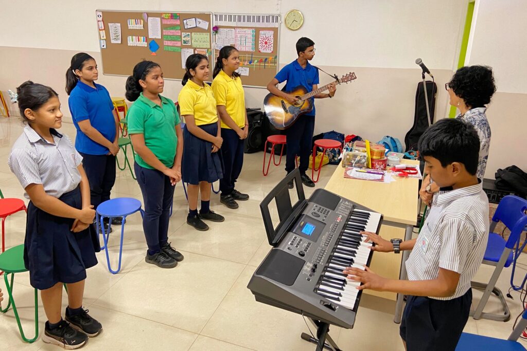 7. Singing Club (1)
